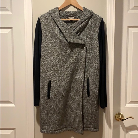 Splendid Jacket in Black and White (XL) - Picture 4 of 9